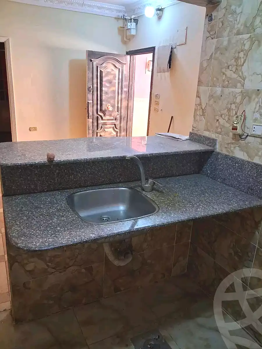 https://aqarmap.com.eg/en/listing/7297945-for-rent-cairo-faisal-kafr-tohormos-queen-nazli-st
