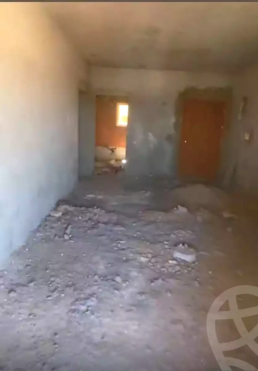 https://aqarmap.com.eg/en/listing/7298172-for-sale-cairo-el-sheikh-zayed-city-compounds-el-khamayel