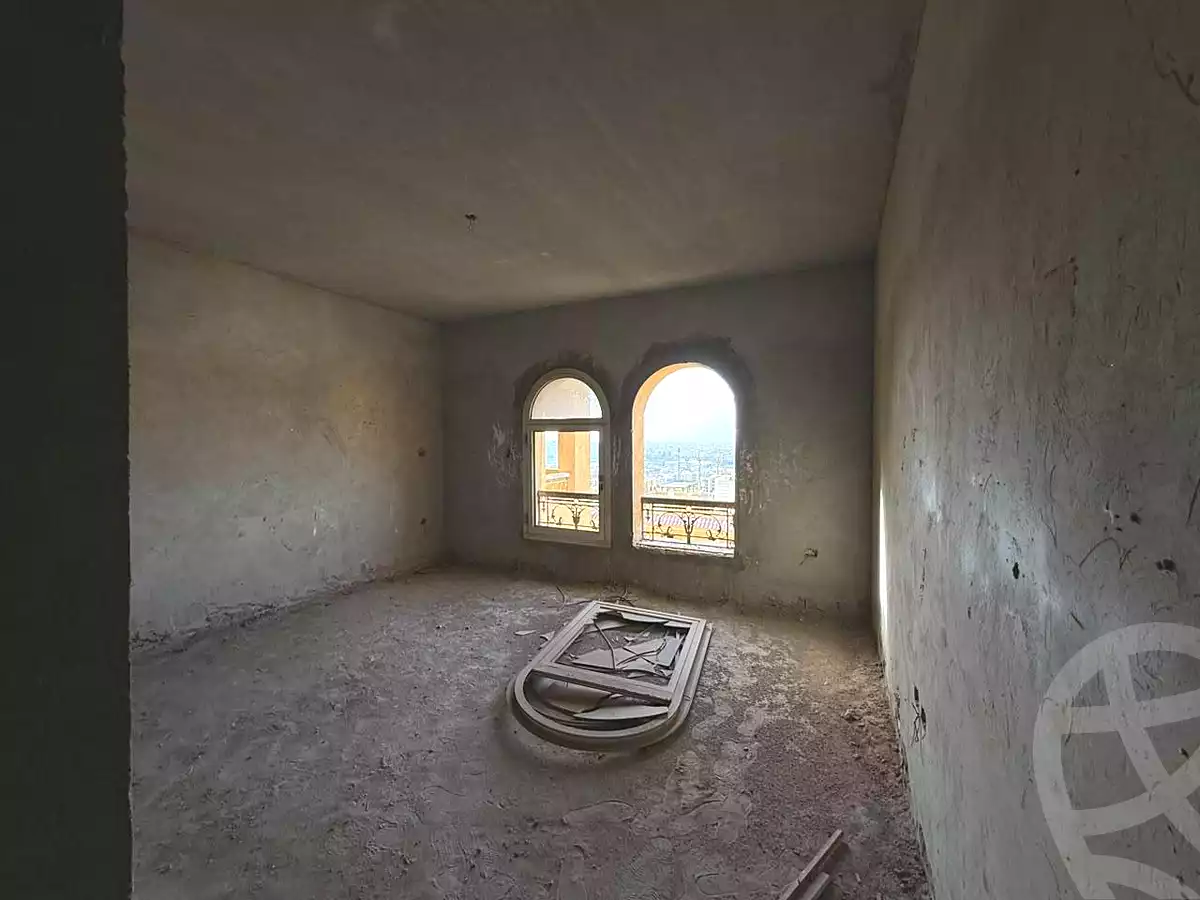 https://aqarmap.com.eg/en/listing/7298172-for-sale-cairo-el-sheikh-zayed-city-compounds-el-khamayel