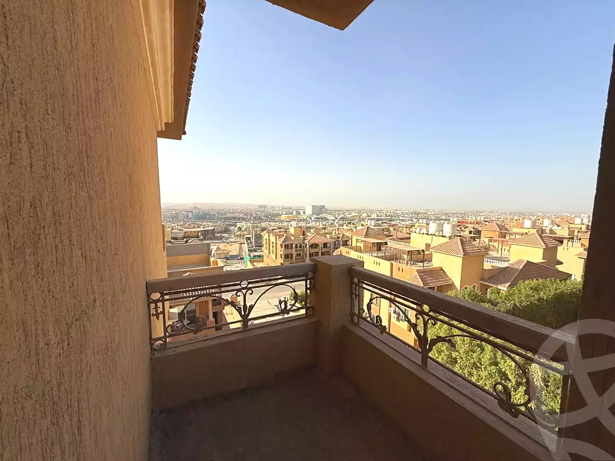 https://aqarmap.com.eg/en/listing/7298172-for-sale-cairo-el-sheikh-zayed-city-compounds-el-khamayel