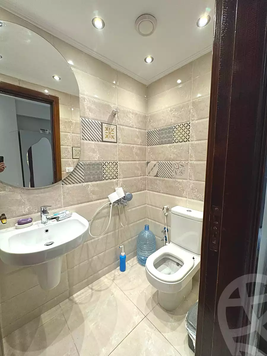 https://aqarmap.com.eg/ar/listing/7298175-for-sale-cairo-6th-of-october-el-tawsaat-el-shamalya-hy-2000-qt