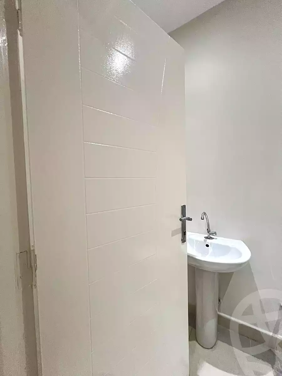 https://aqarmap.com.eg/en/listing/7298176-for-rent-cairo-el-sheikh-zayed-city-compounds-beverly-hills