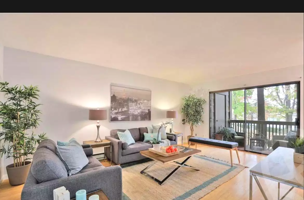 https://aqarmap.com.eg/ar/listing/7298214-for-sale-cairo-new-cairo-compounds-eastown-eastown-parks