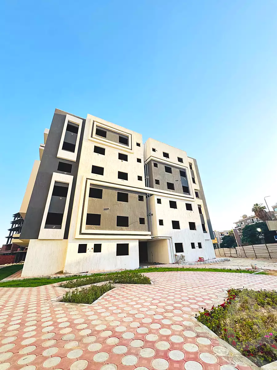 https://aqarmap.com.eg/en/listing/7298315-for-sale-cairo-el-maadi-degla-street-216