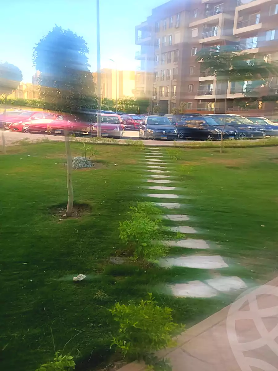 https://aqarmap.com.eg/ar/listing/7298542-for-rent-cairo-6th-of-october-hadaeq-october-october-gardens