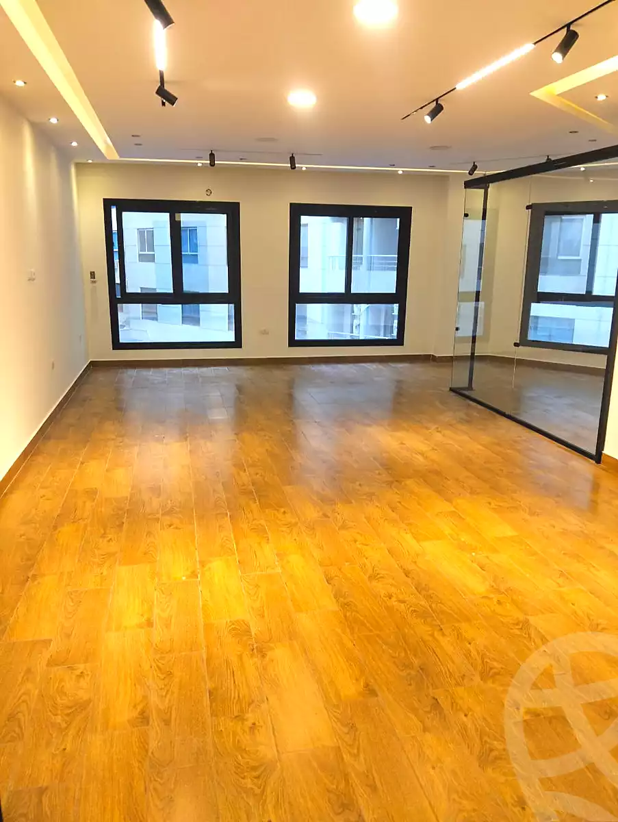 https://aqarmap.com.eg/ar/listing/7298576-for-rent-cairo-el-maadi-compounds-rayhanah-plaza