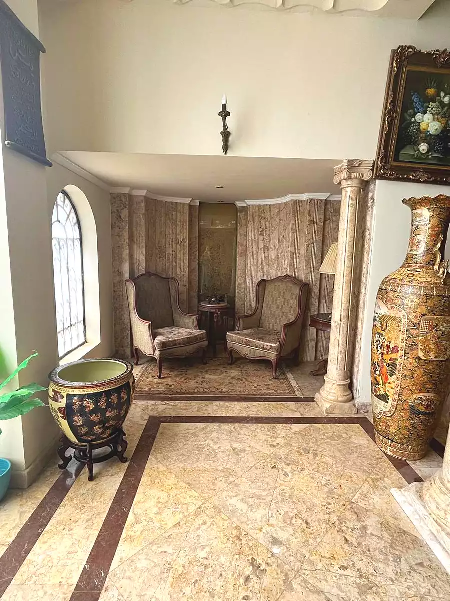 5 BR Villa in Al Rabwa, photo 12 of 36