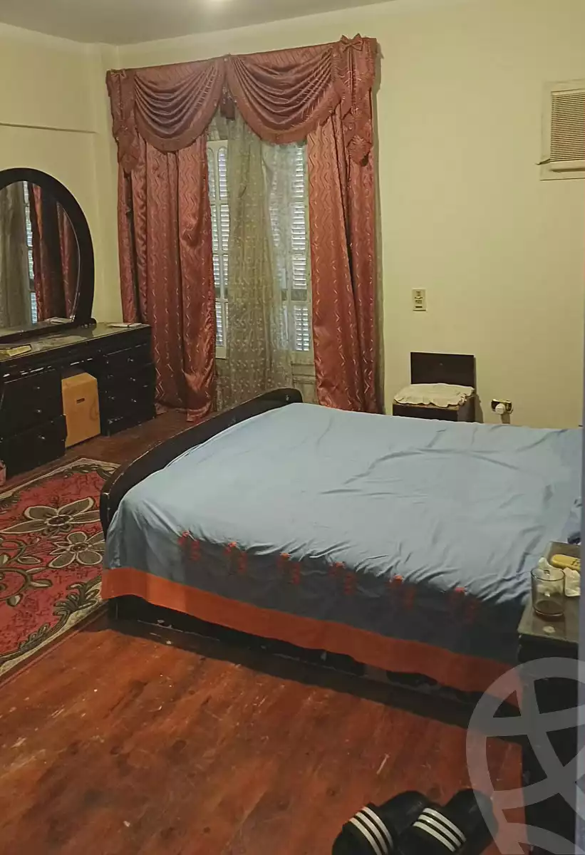 https://aqarmap.com.eg/ar/listing/7298685-for-rent-cairo-6th-of-october-el-ahyaa-neighborhood-4th-street-5
