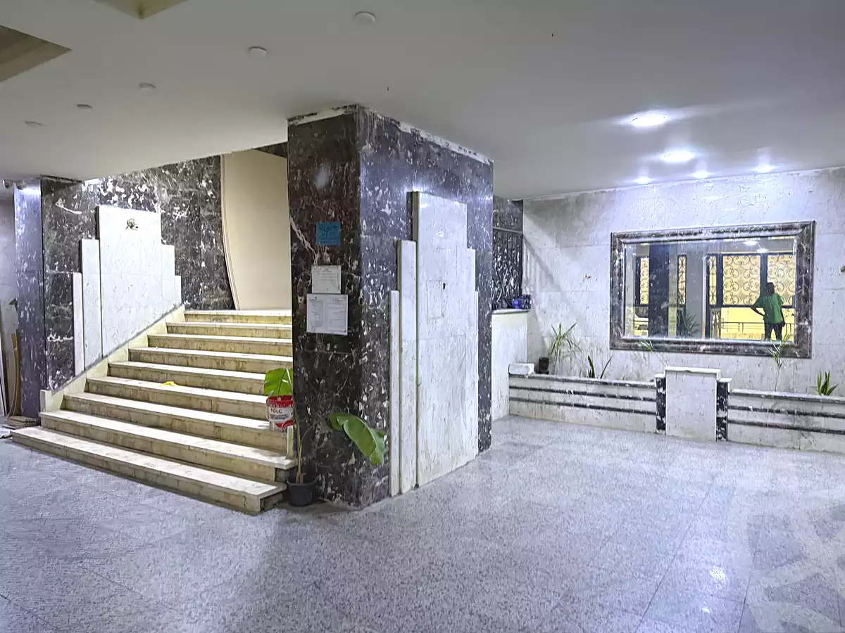 https://aqarmap.com.eg/ar/listing/7298731-for-sale-cairo-el-maadi-kornish-el-maadi-brj-thmn