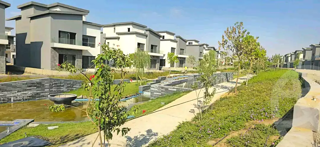 https://aqarmap.com.eg/ar/listing/7298875-for-sale-cairo-new-cairo-compounds-the-crest-compound-il-cazar