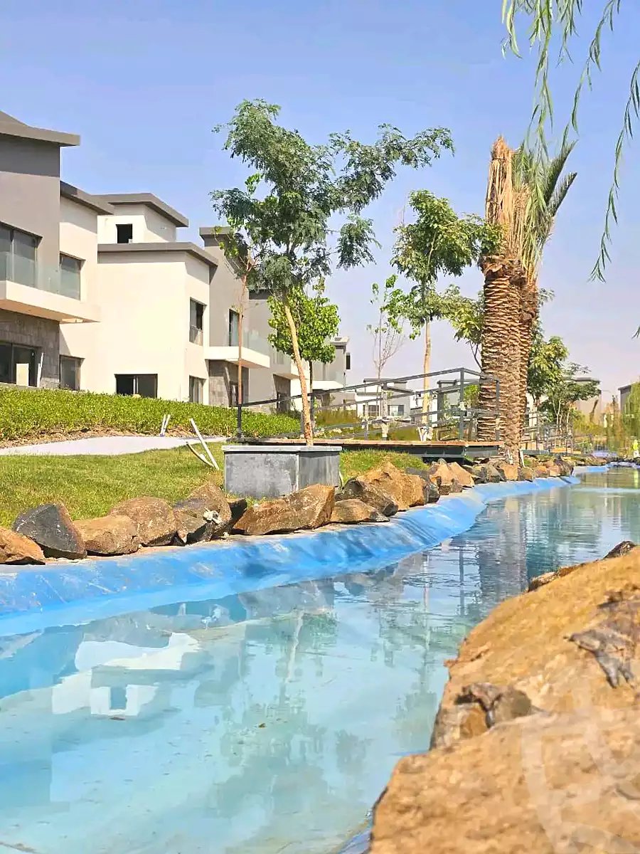 https://aqarmap.com.eg/en/listing/7298886-for-sale-cairo-new-cairo-compounds-the-crest-compound-il-cazar