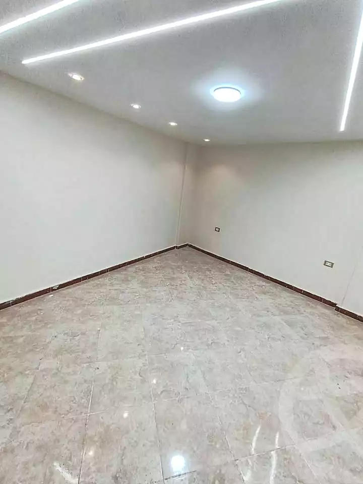 https://aqarmap.com.eg/ar/listing/7299125-for-sale-alexandria-al-agamy-lbytsh