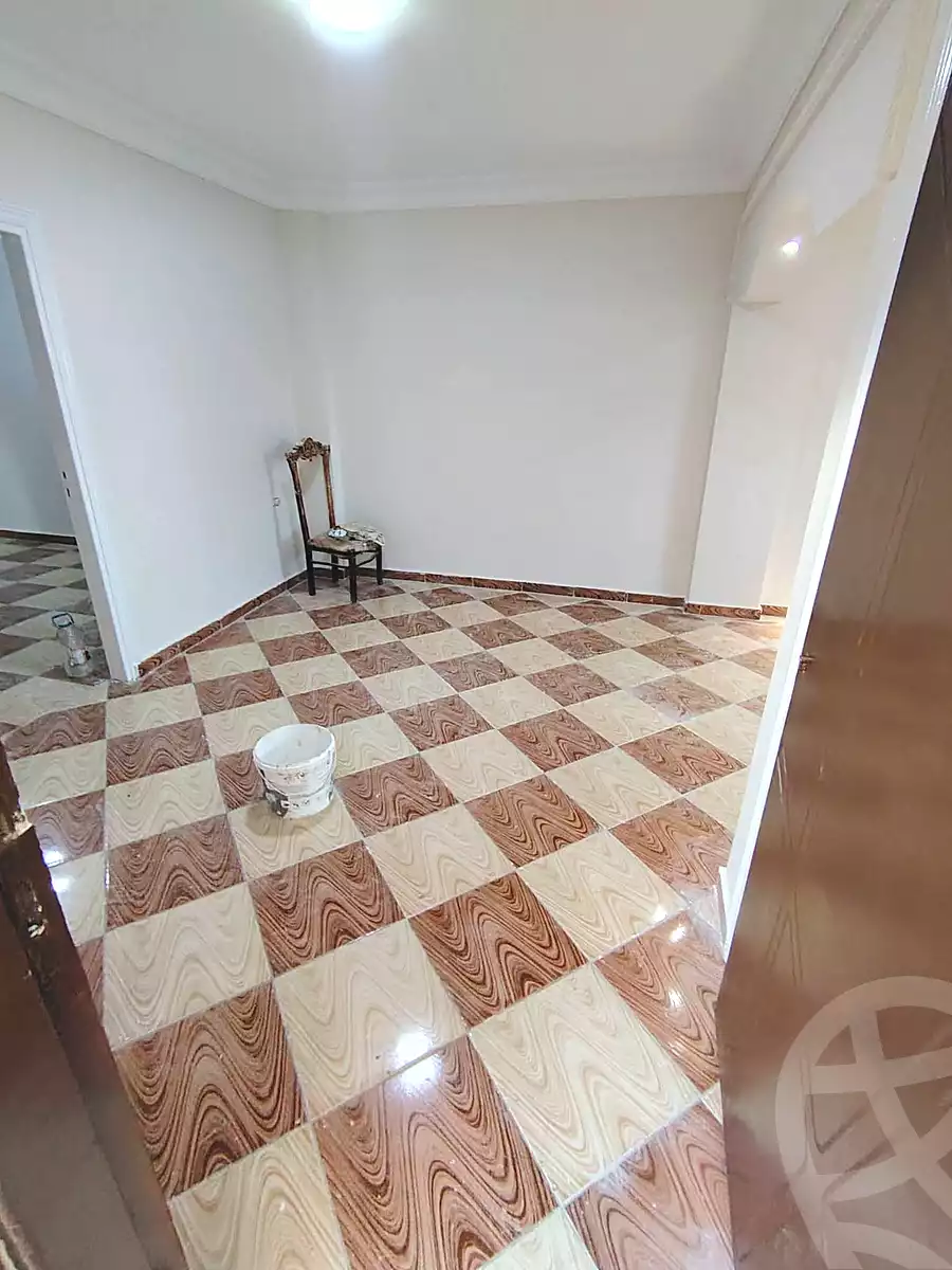 https://aqarmap.com.eg/ar/listing/7299215-for-sale-alexandria-mntq-fr-y-blskndry-el-awayed-ezbet-mohsen-st