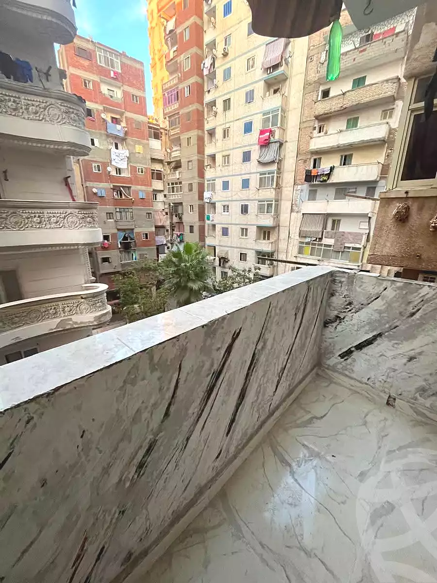 https://aqarmap.com.eg/en/listing/7299221-for-sale-alexandria-bahray-el-anfoshy-sidi-abou-warda-st