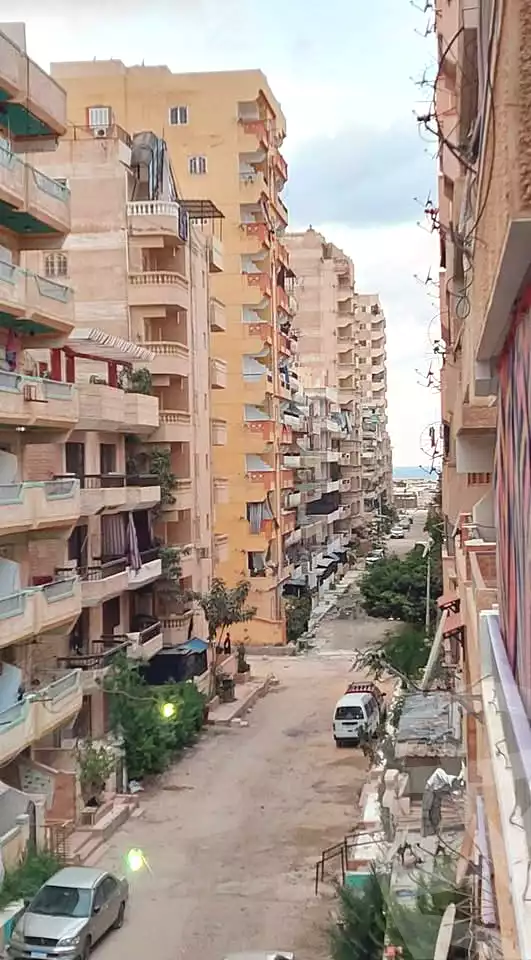 https://aqarmap.com.eg/ar/listing/7299271-for-sale-alexandria-al-agamy-shataa-el-nakheel
