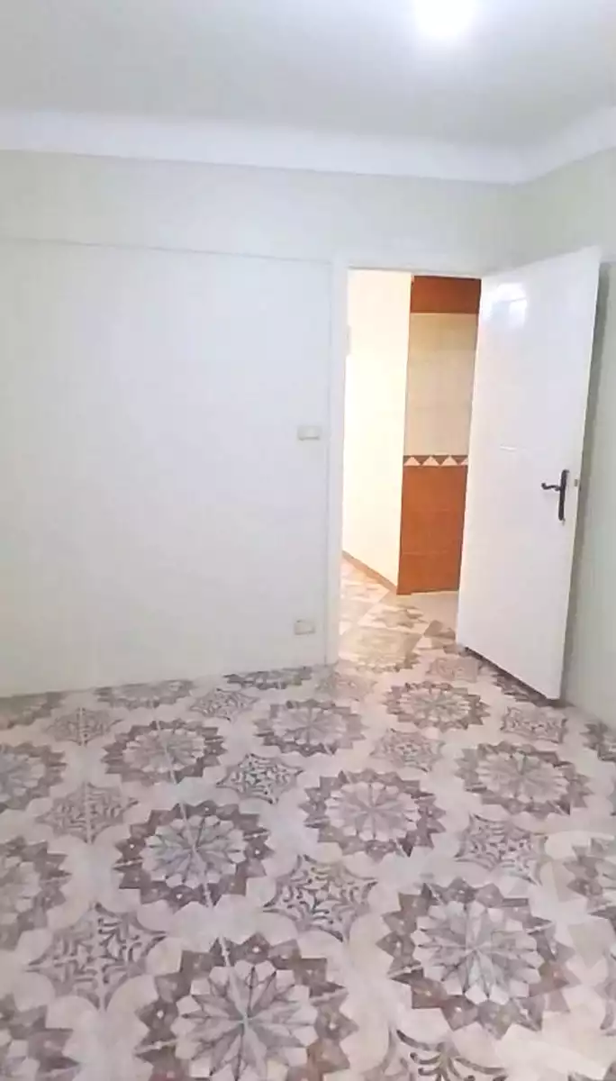 https://aqarmap.com.eg/ar/listing/7299376-for-sale-alexandria-mntq-fr-y-blskndry-el-awayed