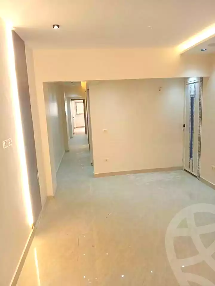 https://aqarmap.com.eg/ar/listing/7299480-for-sale-cairo-ain-shams-shr-hmd-jbr