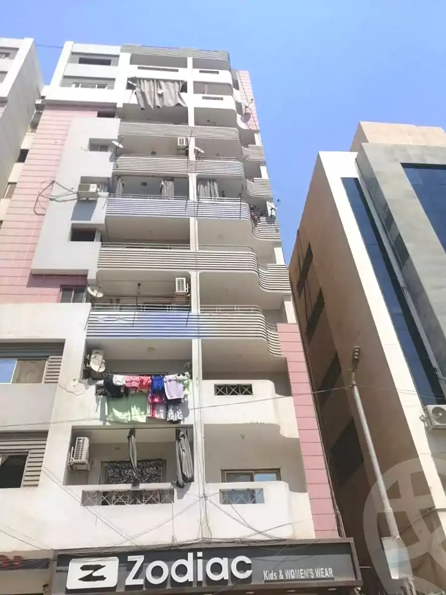 https://aqarmap.com.eg/en/listing/7299495-for-sale-cairo-helwan-helwan-el-sharkeya-khesro-basha-st
