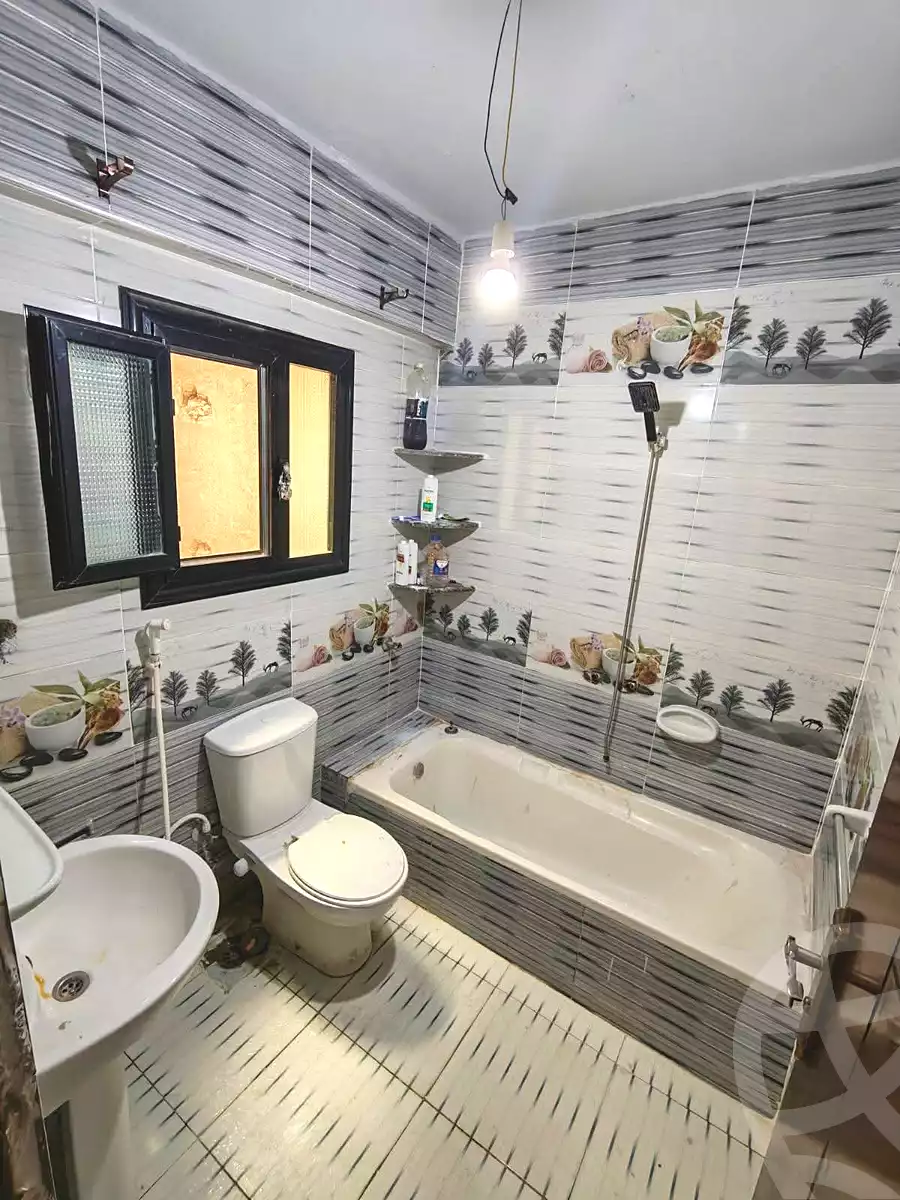 https://aqarmap.com.eg/en/listing/7299761-for-sale-alexandria-al-agamy-el-hanouvel-kasr-al-quiri-st-1