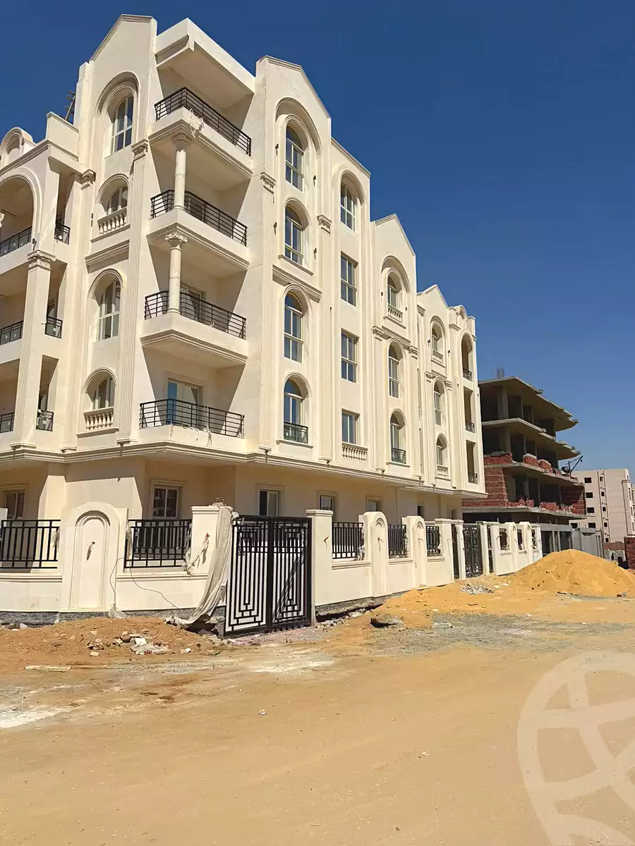 https://aqarmap.com.eg/en/listing/7220844-for-sale-cairo-new-cairo-bait-el-watan-fifth-neighborhood