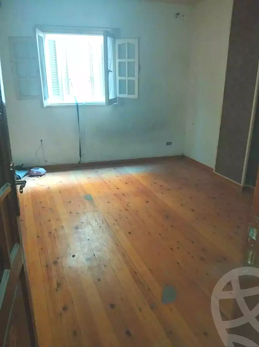 https://aqarmap.com.eg/ar/listing/7300401-for-sale-alexandria-al-agamy-lbytsh-belia-st