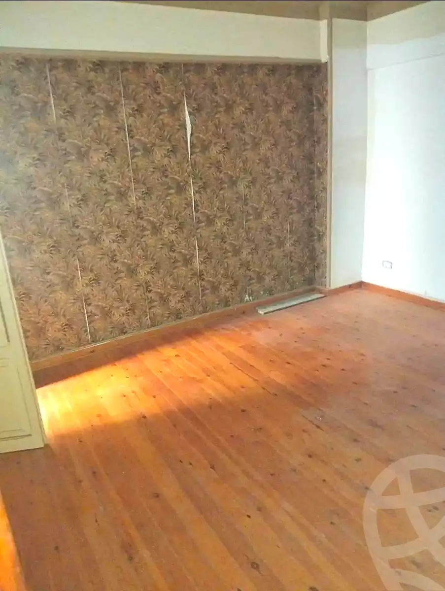 https://aqarmap.com.eg/ar/listing/7300401-for-sale-alexandria-al-agamy-lbytsh-belia-st