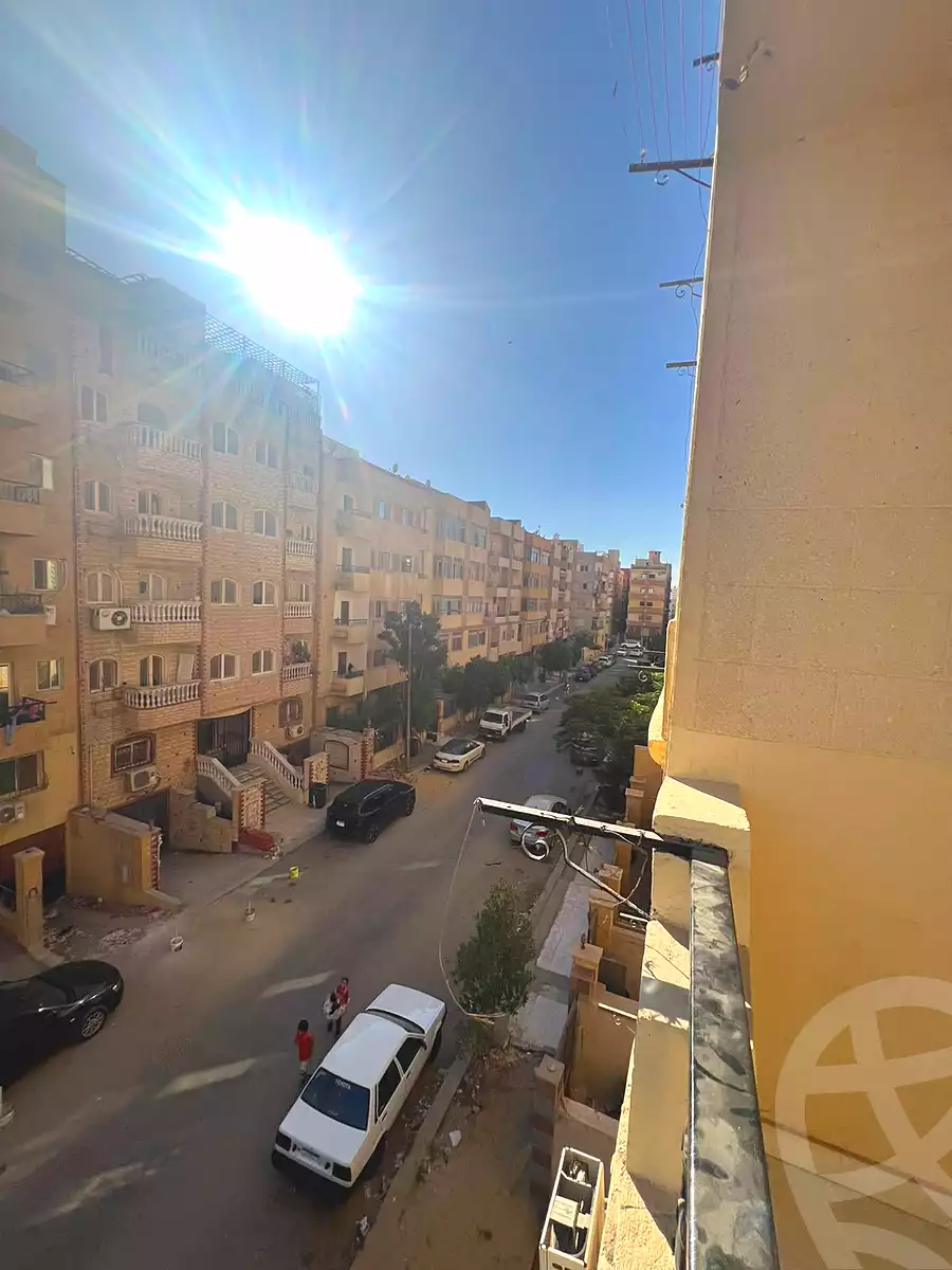 https://aqarmap.com.eg/ar/listing/7300457-for-sale-cairo-6th-of-october-el-ahyaa-neighborhood-3rd-omar-ibn-el-khattab-st