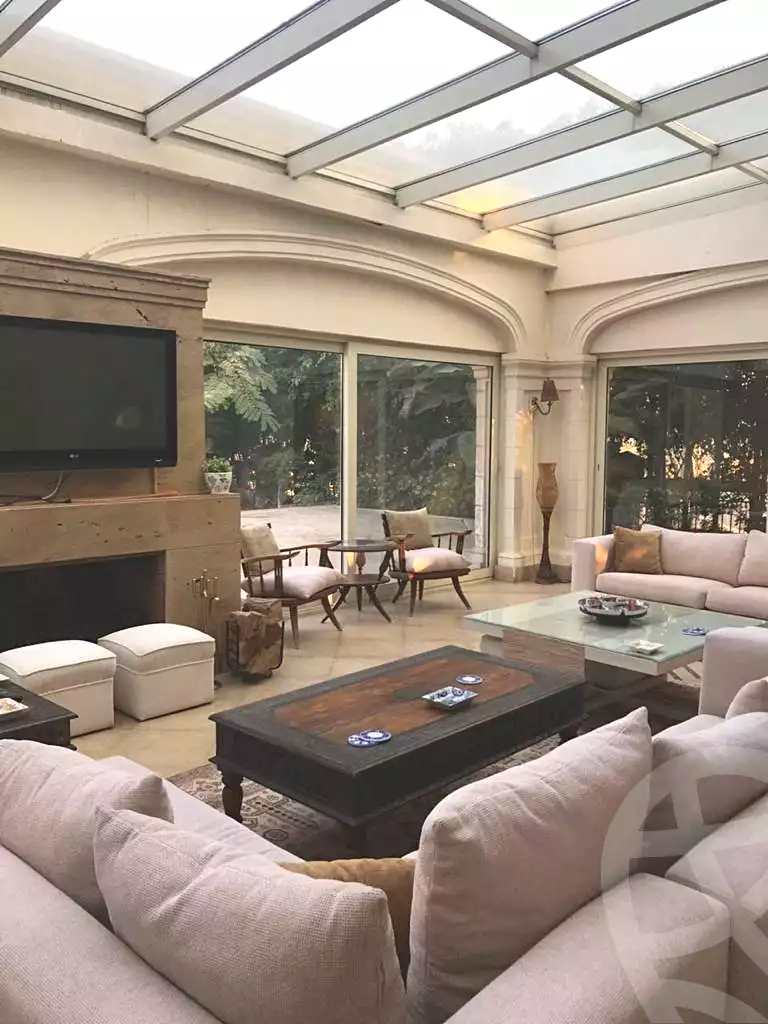 6 BR Villa in City View, photo 16 of 23