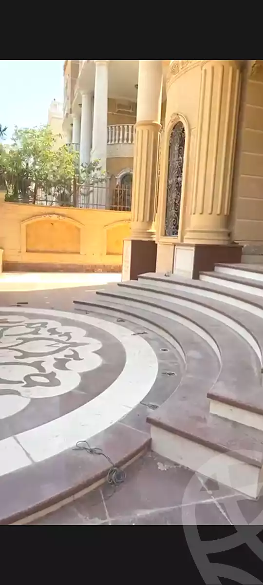 https://aqarmap.com.eg/en/listing/7300548-for-sale-cairo-new-cairo-south-investors-zizinia-st
