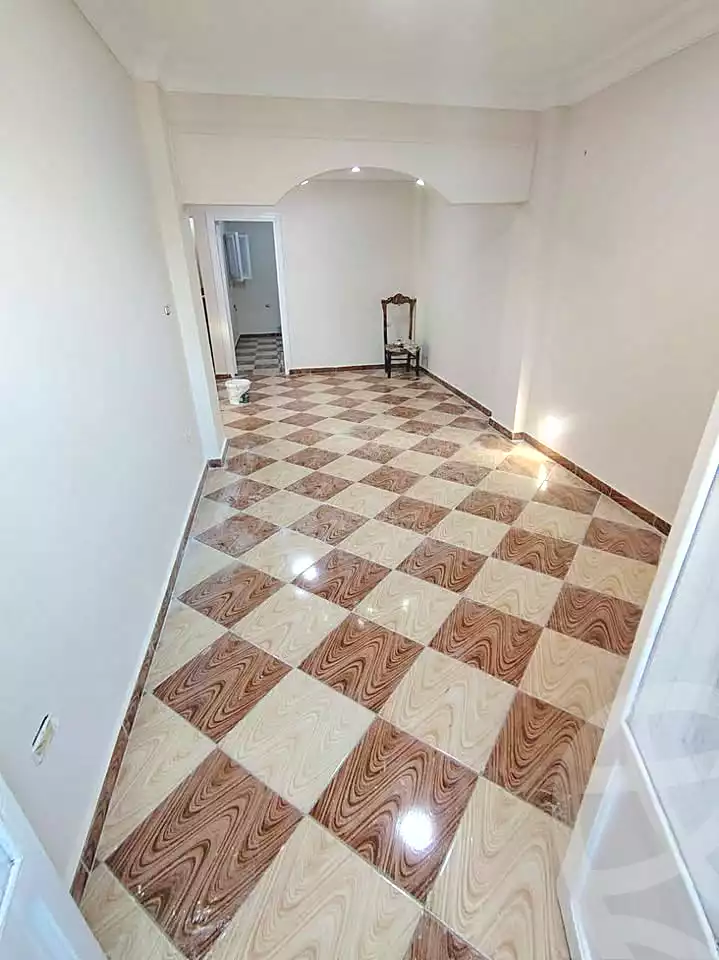 https://aqarmap.com.eg/ar/listing/7300680-for-sale-alexandria-mntq-fr-y-blskndry-el-awayed