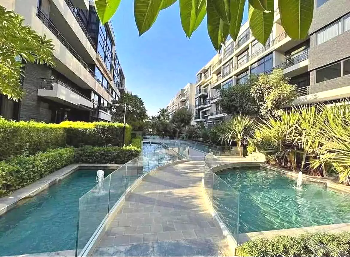 https://aqarmap.com.eg/ar/listing/7300772-for-sale-cairo-new-cairo-compounds-the-view-waterway