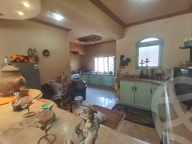 فيلا بـ٤ غرف نوم في الريف الاوربي، صورة ٢ من ١٣