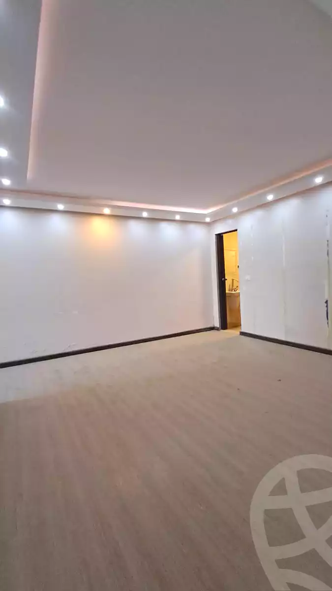 https://aqarmap.com.eg/ar/listing/7301111-for-rent-cairo-el-maadi-zahraa-el-maadi-shr-krfwr-lryysy