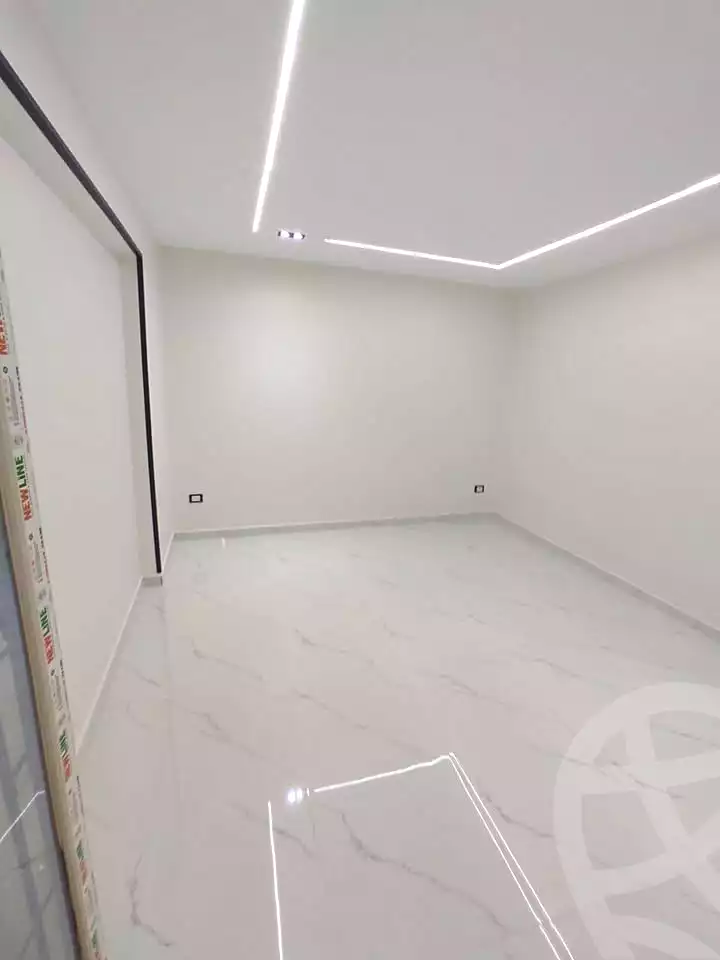 https://aqarmap.com.eg/ar/listing/7301226-for-sale-alexandria-al-agamy-lbytsh-el-reyad-st