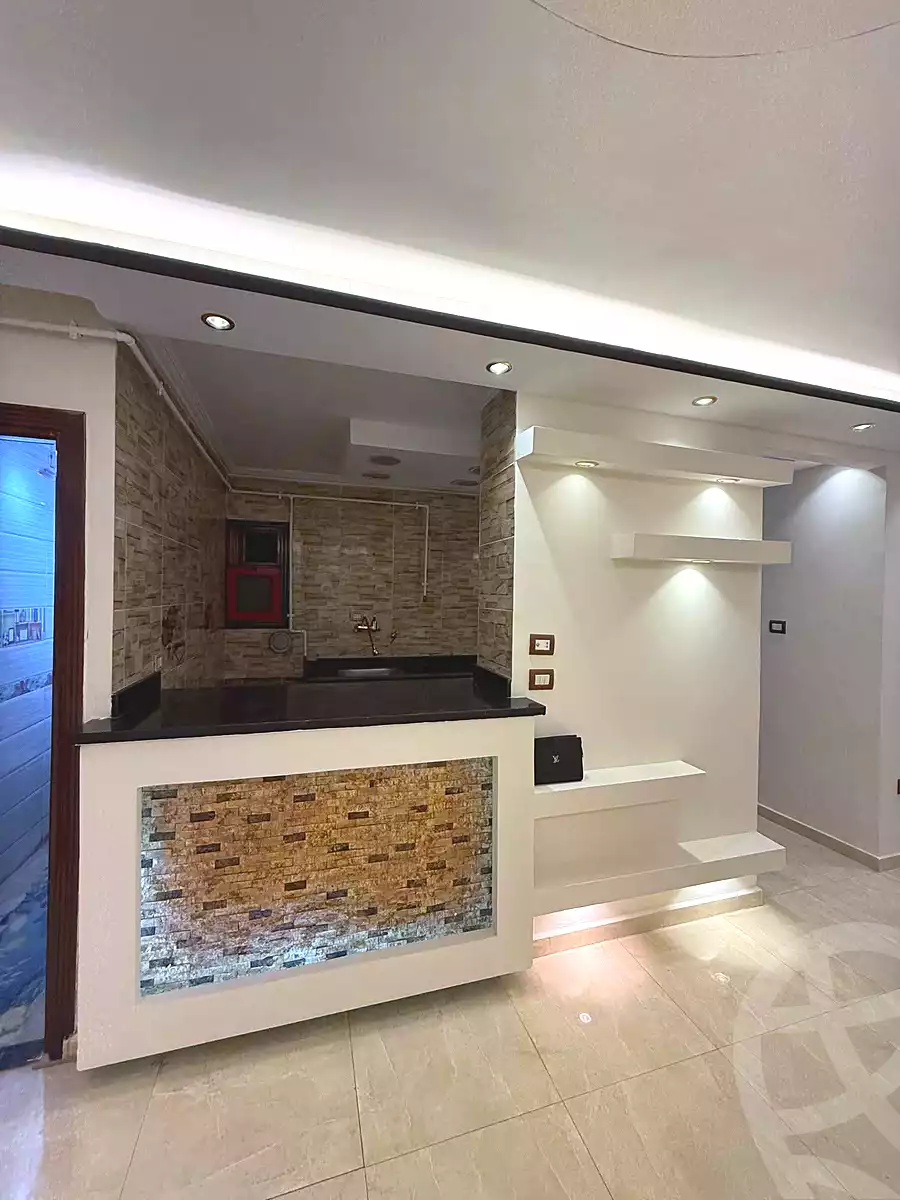 https://aqarmap.com.eg/ar/listing/7301723-for-sale-alexandria-sydy-bshr-sydy-bshr-bhry-shr-khld-bn-lwlyd