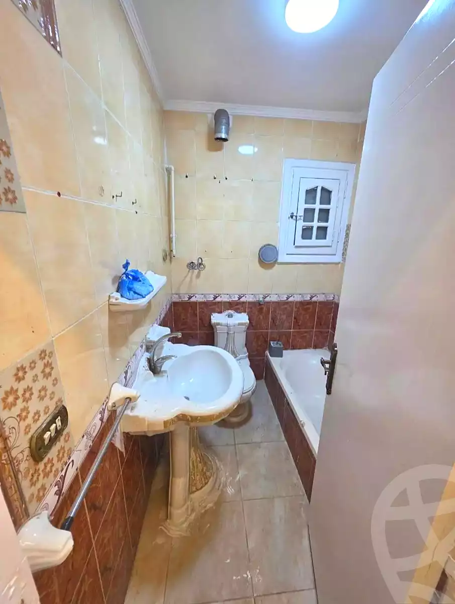 https://aqarmap.com.eg/en/listing/7301772-for-sale-alexandria-sydy-bshr-sydy-bshr-bhry-ali-hipa-st