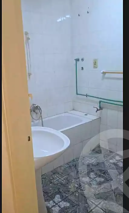 https://aqarmap.com.eg/ar/listing/7301915-for-sale-cairo-ain-shams-ain-shams-el-sharkia-el-zahraa-st