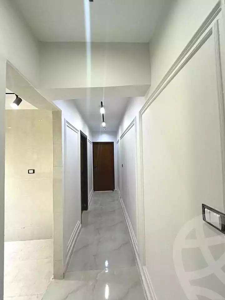 https://aqarmap.com.eg/ar/listing/7302540-for-sale-alexandria-al-agamy-lbytsh-shahr-al-assal-st