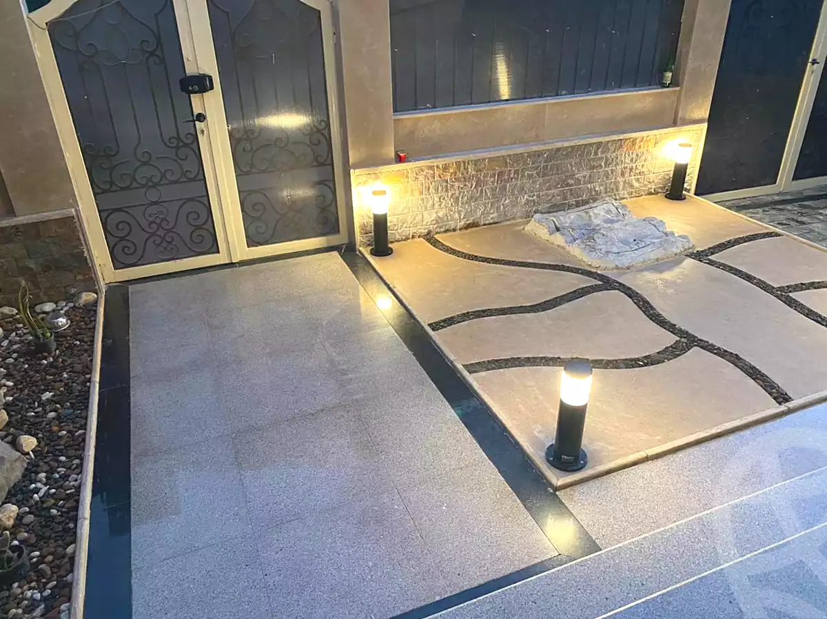 توين هاوس بـ٤ غرف نوم في جرينز، صورة ٤ من ٩