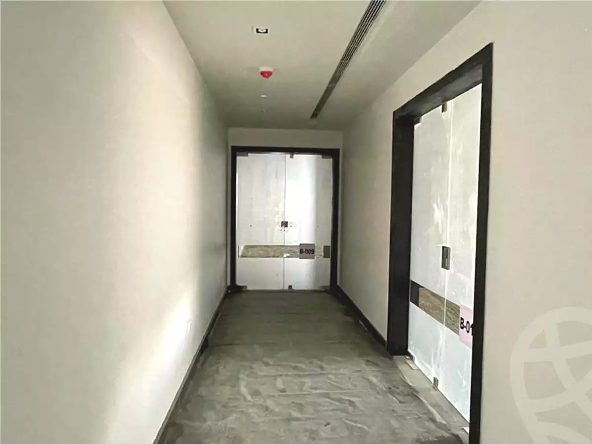 https://aqarmap.com.eg/en/listing/7303181-for-sale-cairo-new-cairo-compounds-hyde-park-business-district
