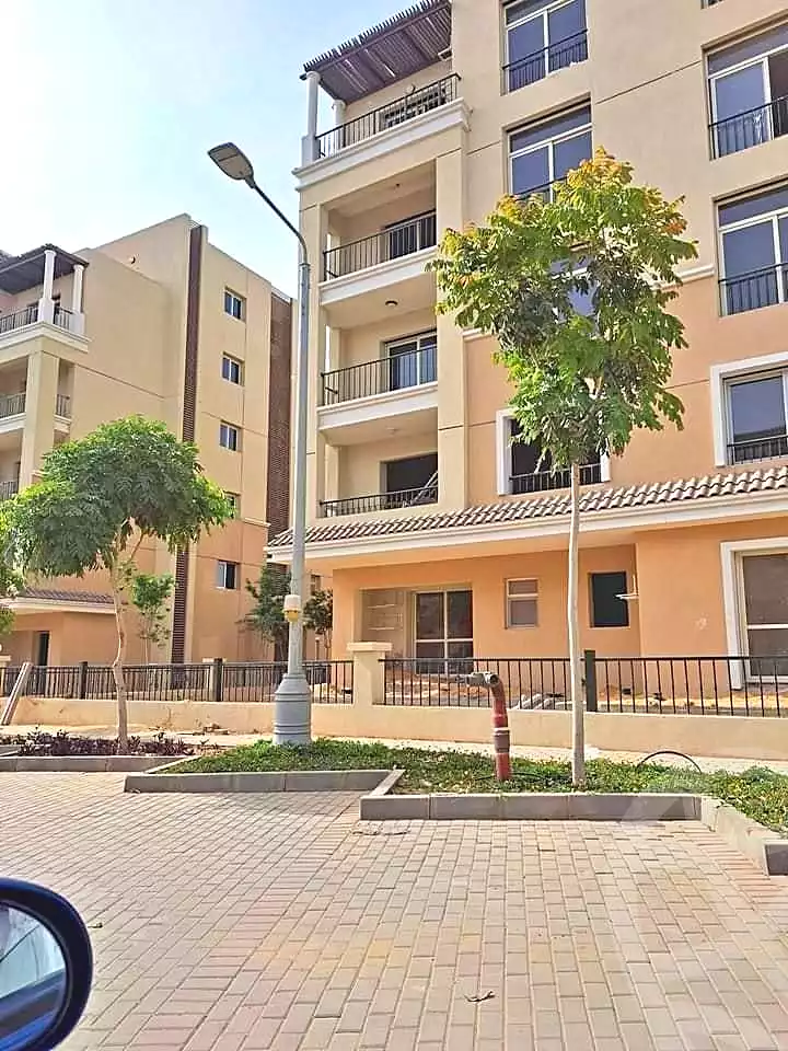 https://aqarmap.com.eg/ar/listing/7303789-for-sale-cairo-new-cairo-compounds-sarai-esse-residence-sarai