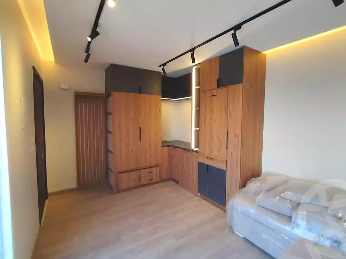 https://aqarmap.com.eg/ar/listing/7303789-for-sale-cairo-new-cairo-compounds-sarai-esse-residence-sarai