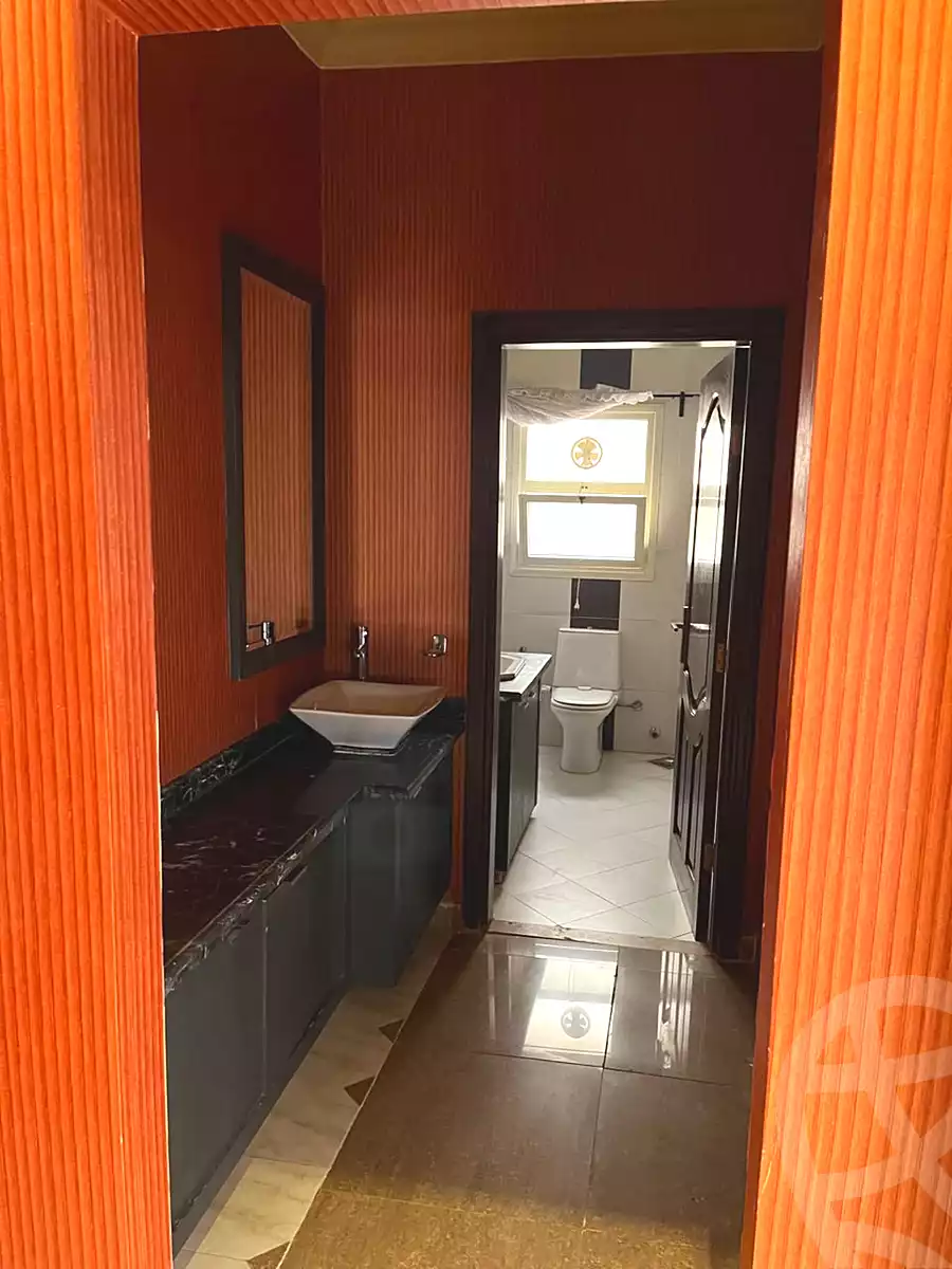 https://aqarmap.com.eg/ar/listing/7303848-for-sale-cairo-new-cairo-ganob-el-akadamiya-south-academy-a-zaid-ebn-haretha-st