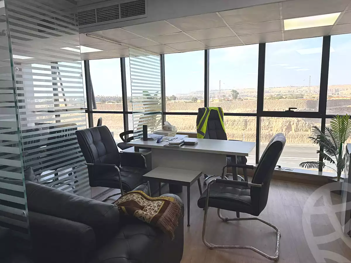 https://aqarmap.com.eg/en/listing/7304077-for-rent-cairo-el-maadi-compounds-rayhanah-plaza