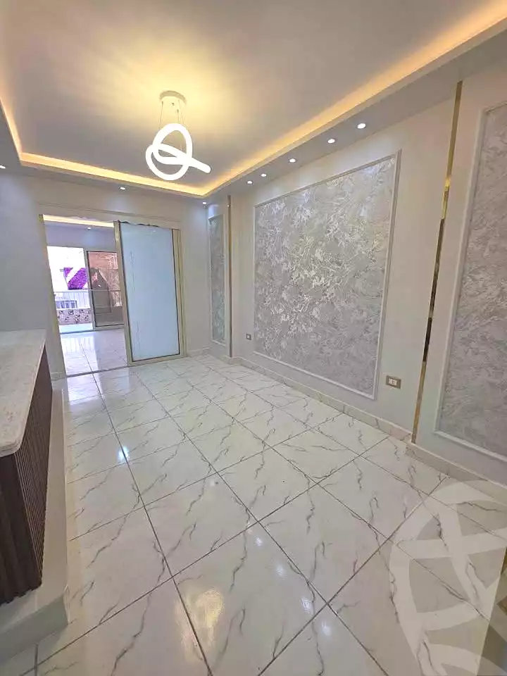 https://aqarmap.com.eg/ar/listing/7304134-for-sale-alexandria-el-asafra-shr-45