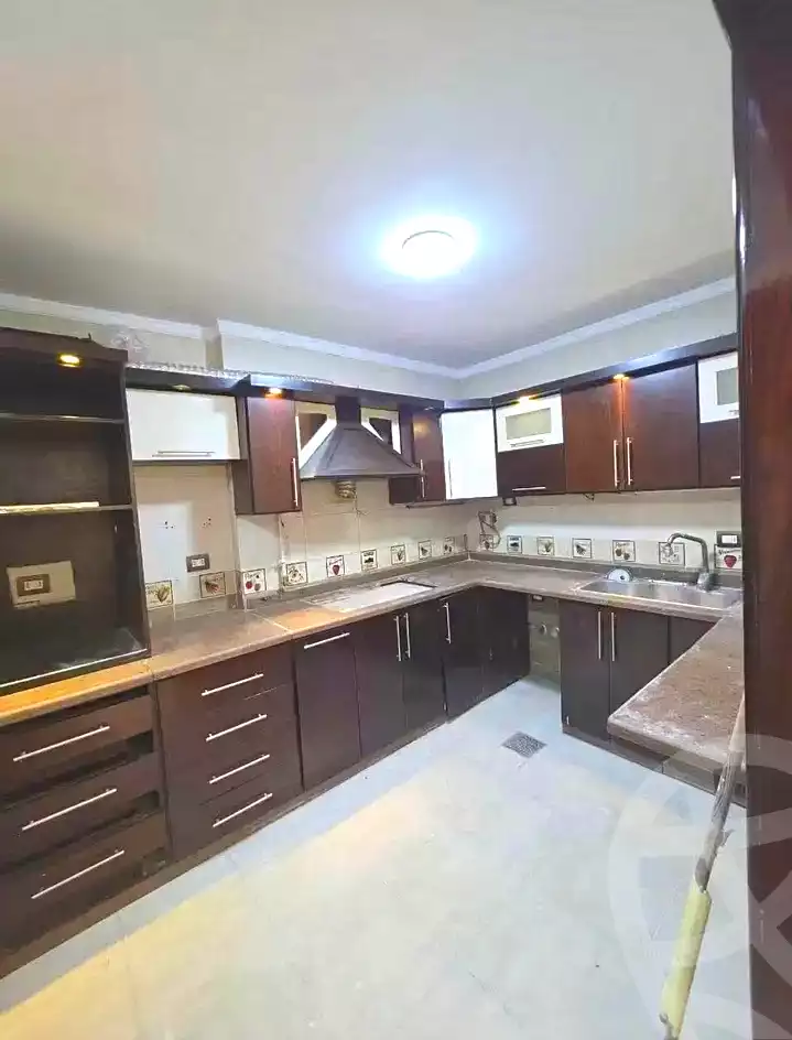 https://aqarmap.com.eg/en/listing/7304428-for-sale-alexandria-stanley-abd-el-aziz-fahmy-st