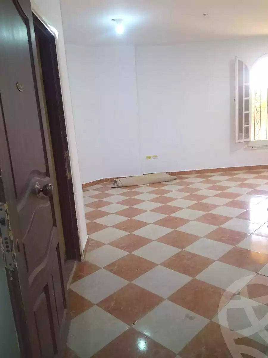 https://aqarmap.com.eg/ar/listing/7304595-for-rent-cairo-new-cairo-ganob-el-akadamiya-south-academy-d-khaled-ibn-el-waleed-st