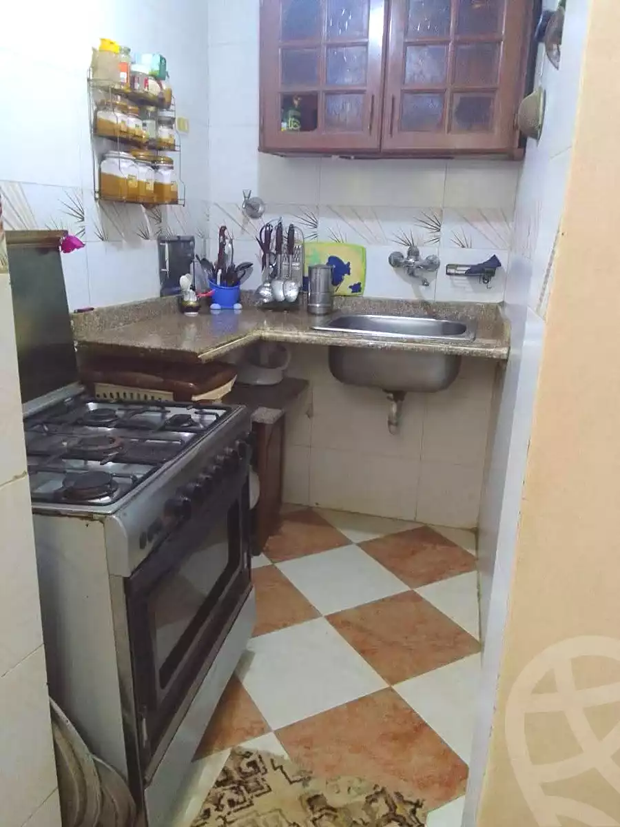 https://aqarmap.com.eg/ar/listing/7305230-for-sale-alexandria-el-asafra-l-sfr-qbly-el-maahad-el-dini-st