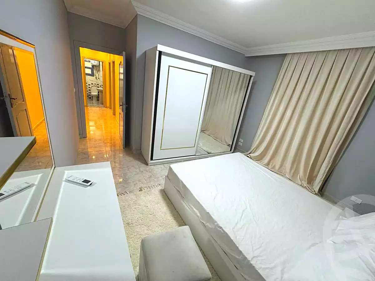 https://aqarmap.com.eg/ar/listing/7305482-for-rent-cairo-6th-of-october-el-ahyaa-neighborhood-1st