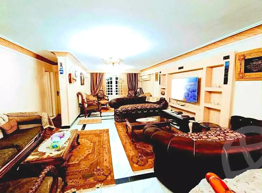 https://aqarmap.com.eg/ar/listing/7306007-for-sale-alexandria-sydy-bshr-sydy-bshr-bhry-shr-khld-bn-lwlyd